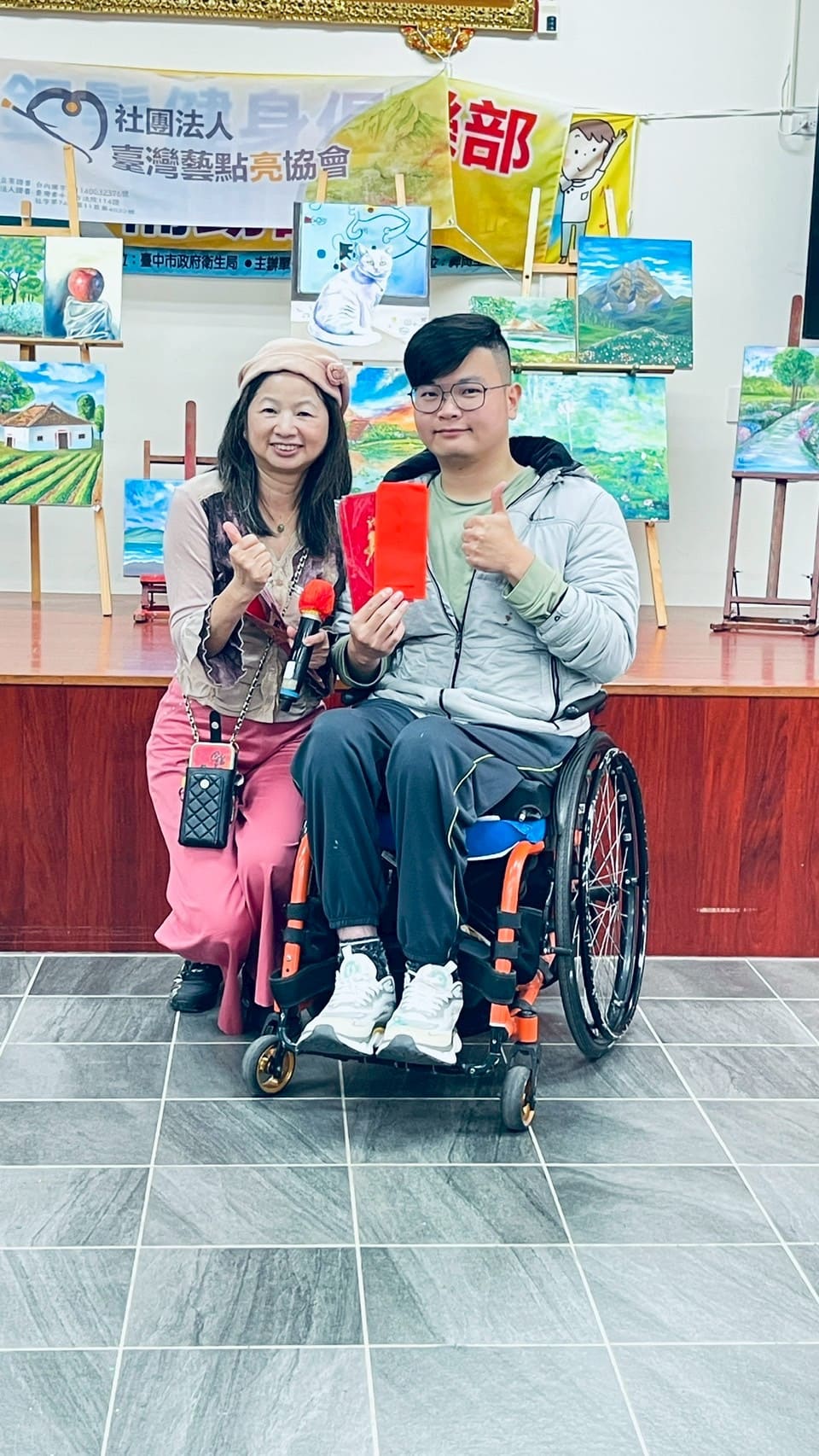 LINE_ALBUM_2025110期末餐會_202626期末餐會_260208_40