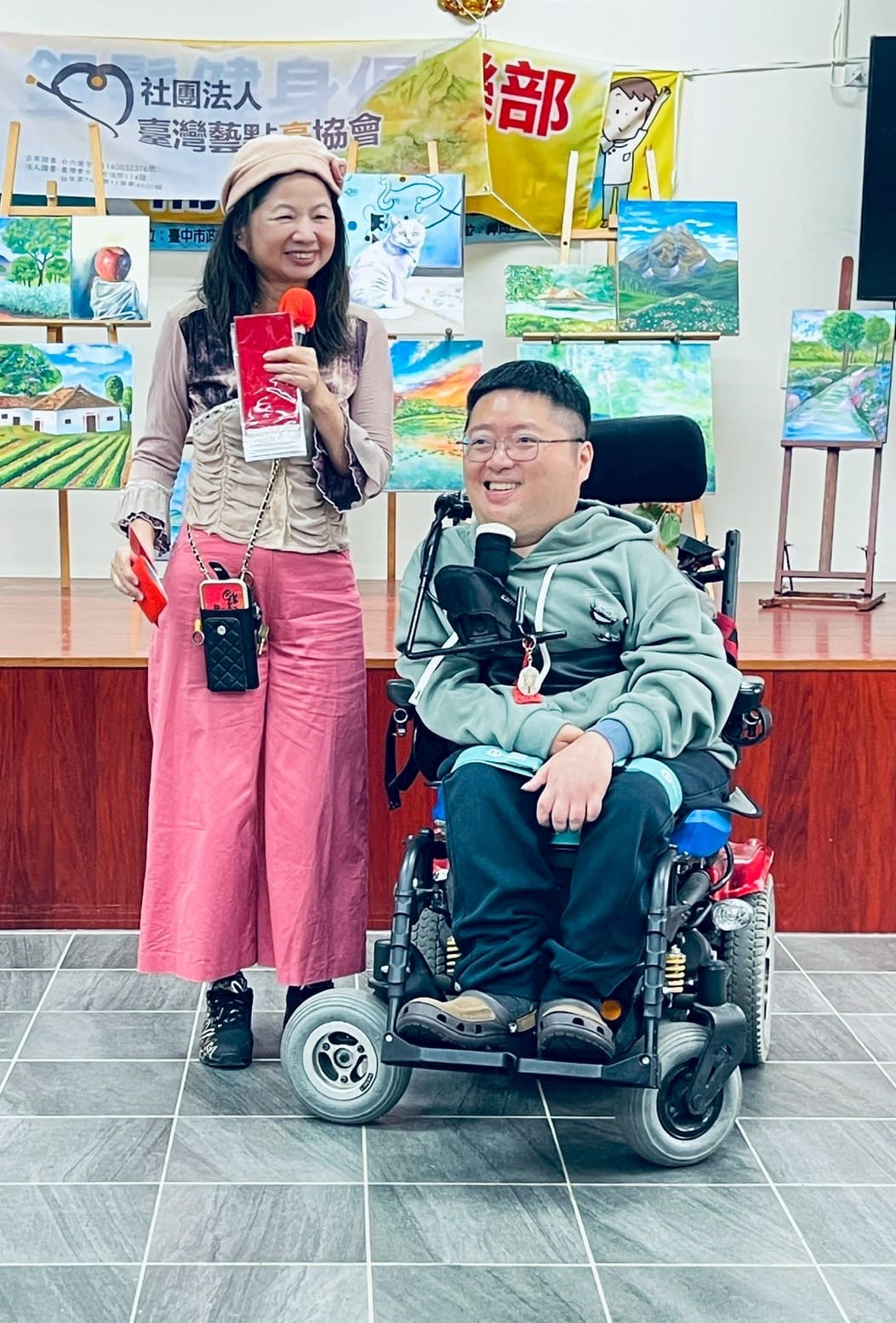 LINE_ALBUM_2025110期末餐會_202626期末餐會_260208_46