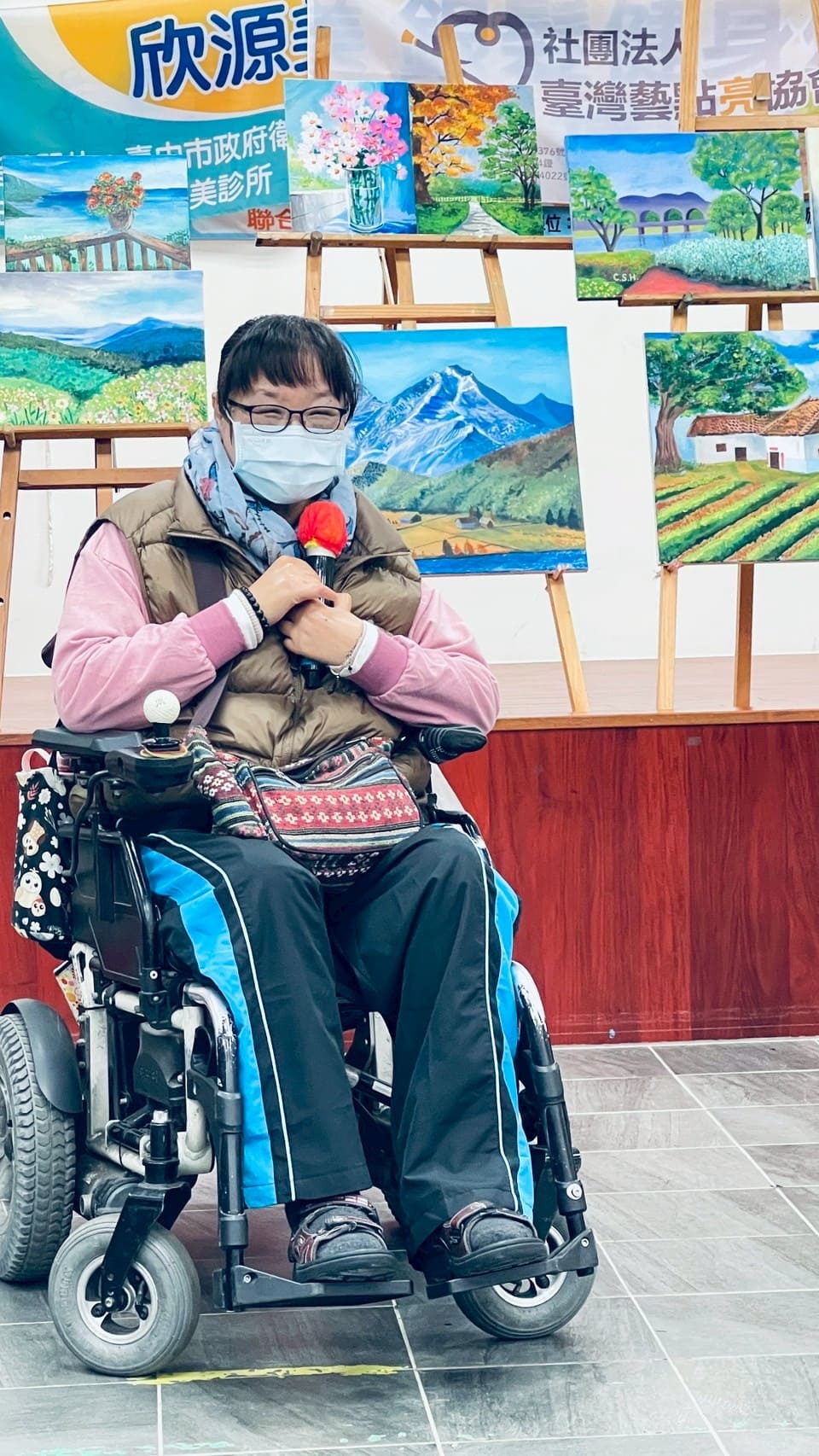 LINE_ALBUM_2025110期末餐會_202626期末餐會_260208_7 - 複製