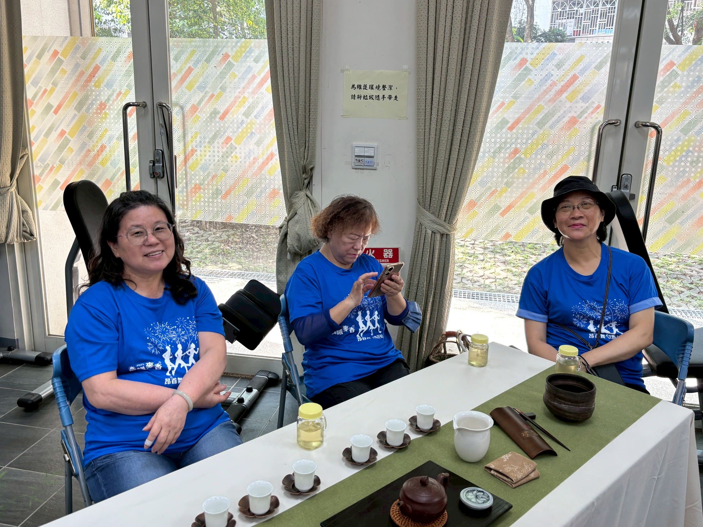 LINE_ALBUM_20260508寸草春暉感恩茶會_260509_21