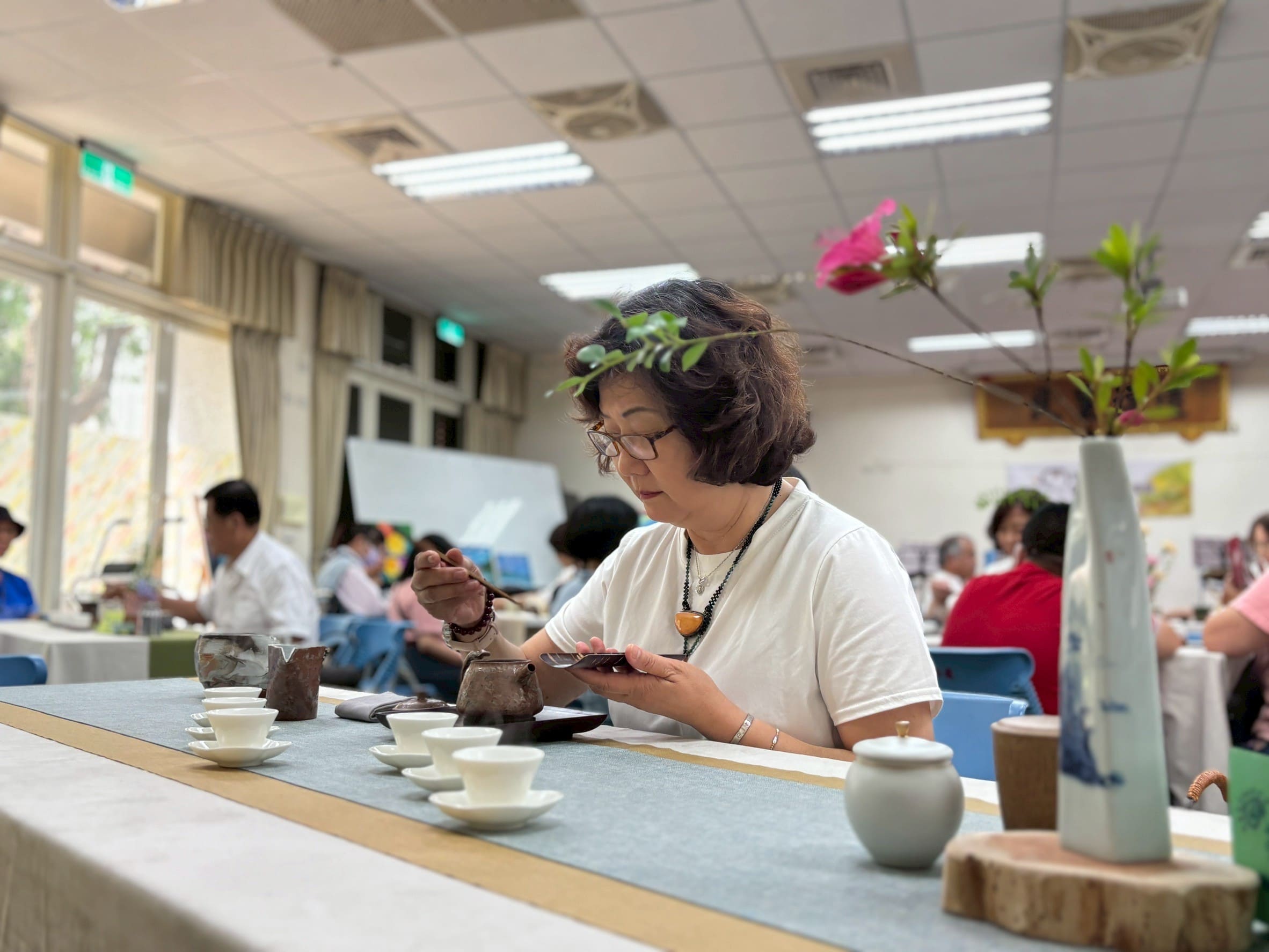 LINE_ALBUM_20260508寸草春暉感恩茶會_260509_33